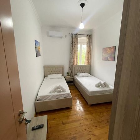 Gezos Apartment Химар Екстериор снимка