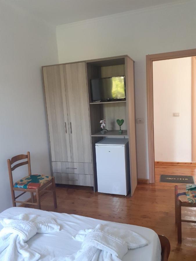 Gezos Apartment Химар Екстериор снимка