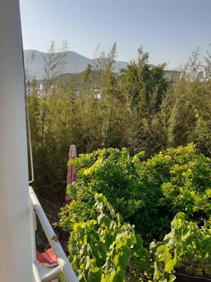 Gezos Apartment Химар Екстериор снимка