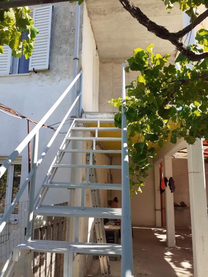 Gezos Apartment Химар Екстериор снимка