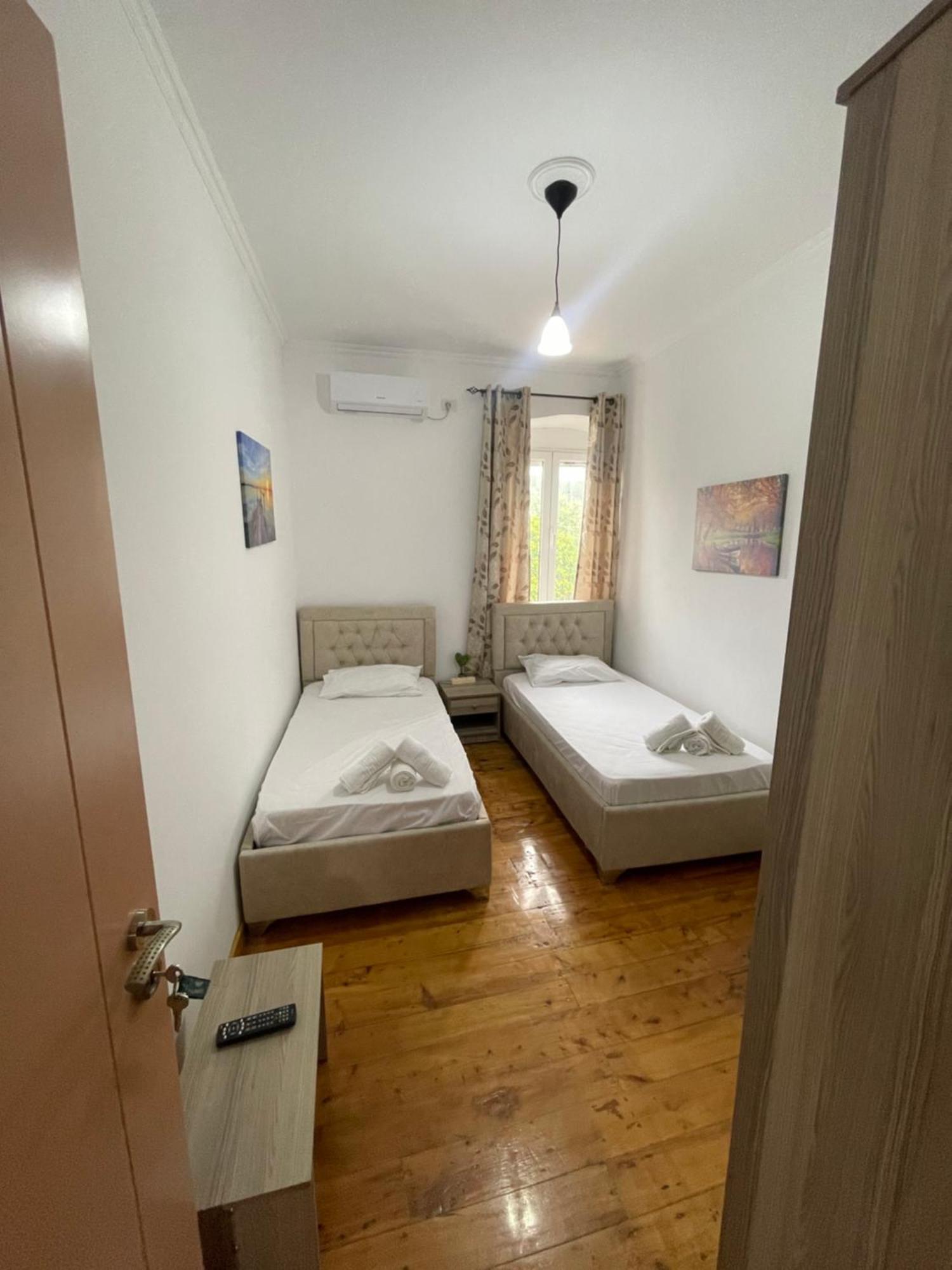 Gezos Apartment Химар Екстериор снимка